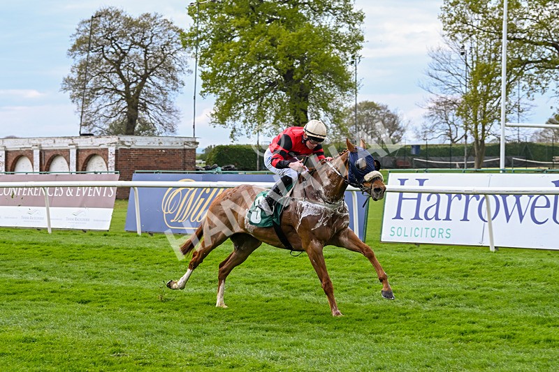 220425-Race 1-Kats Bob-8656 - Race 1