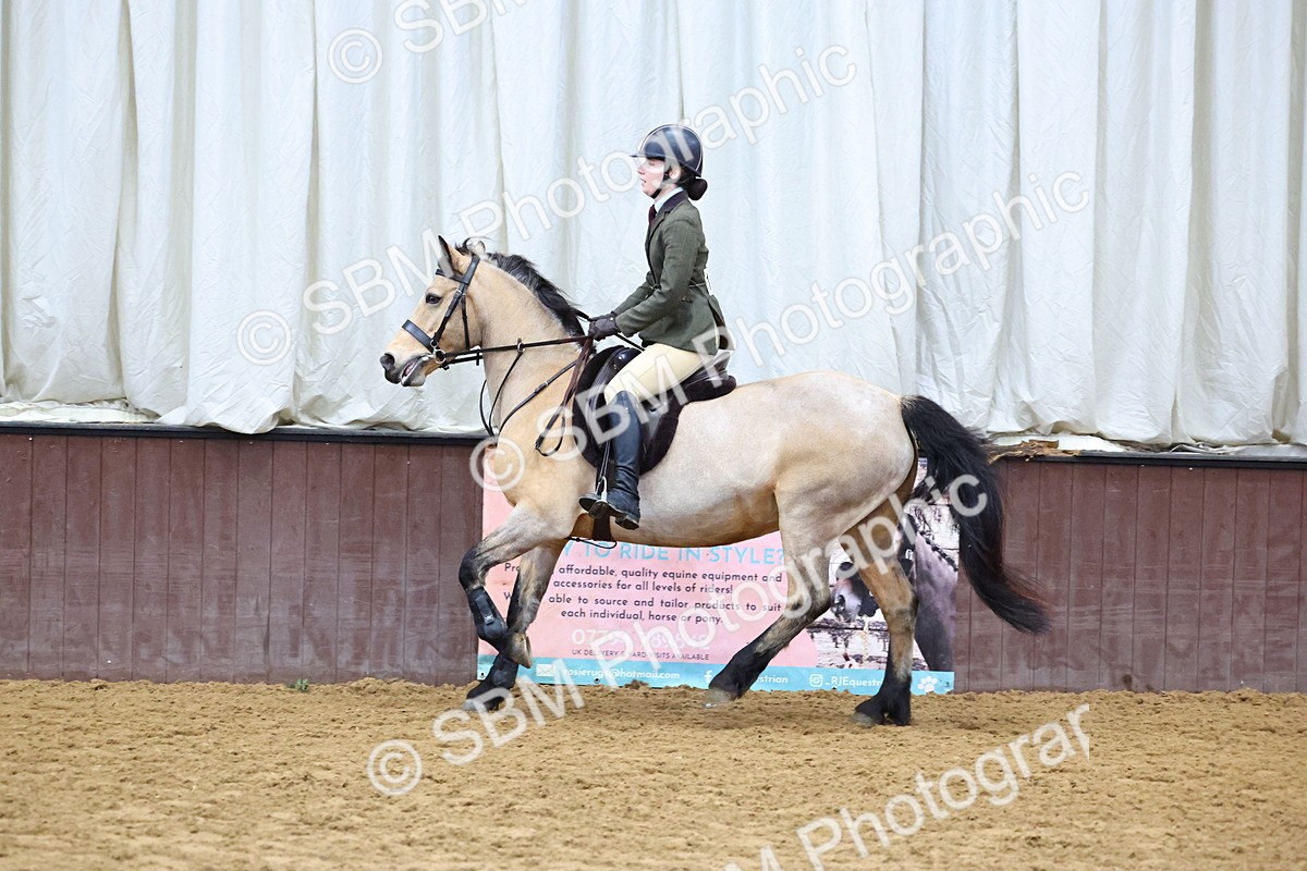 SBM_005013 - Class 41 - Not exceeding 143cms