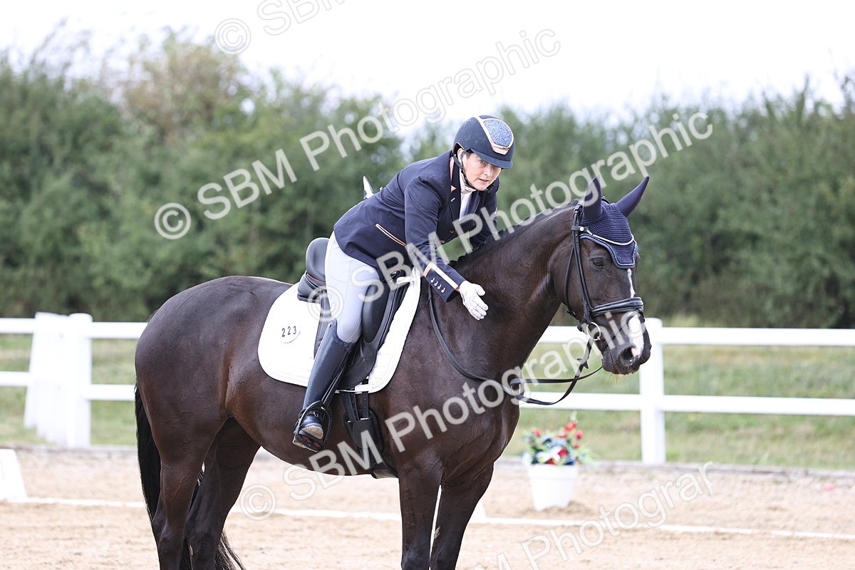 SBM_017593 - Class 14 - Novice 23 - 13.52-14.55