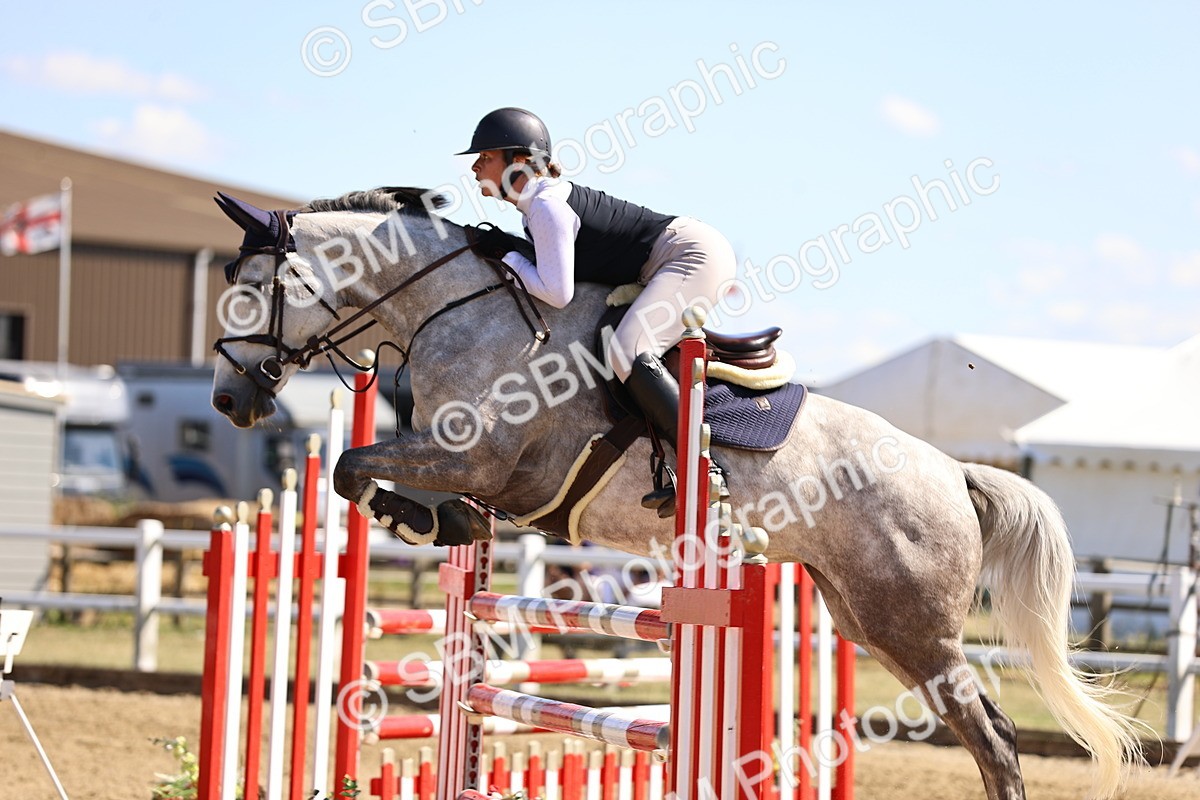 SBM_015343 - Class 16 - Senior foxhunter - 1.20m Open