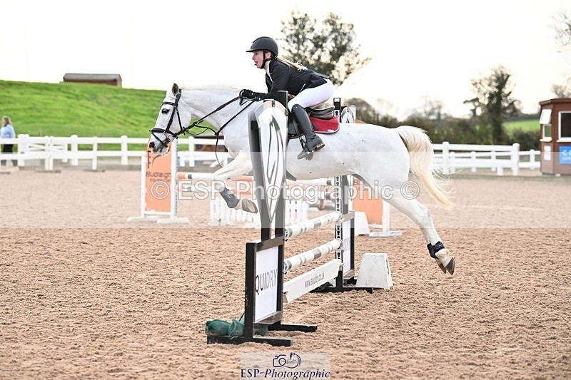 241117X-094411-03322 - Cls 05s A&B Pony Brit Nov & 80 Open