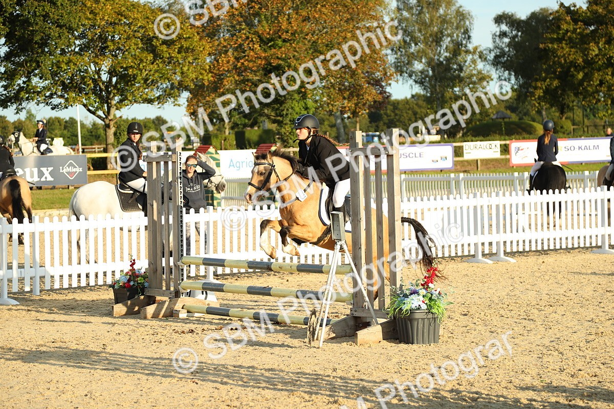 SBM_53816 - J8 - Junior Pony 65cm Championship