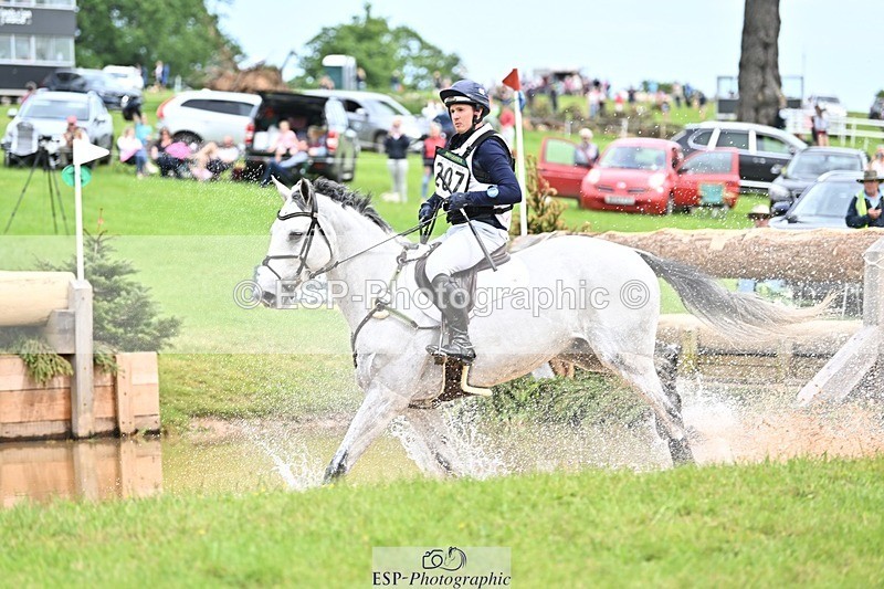 240525-145409-16101 - 207-IE_MR_MCGREGOR-Will_Furlong