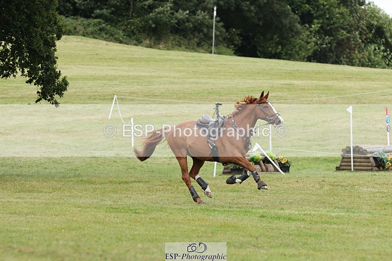 240825X-143419-34688 - 80cm XC 14.30 to 15.30