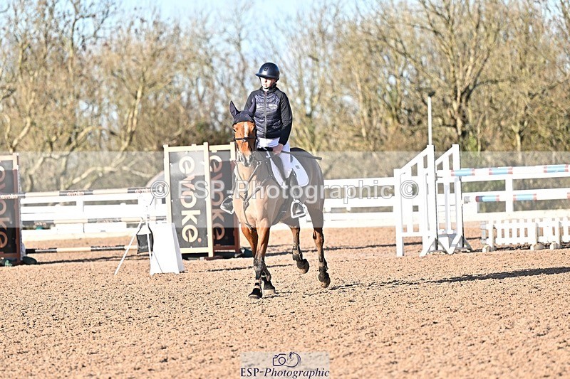 251203-135129-00733 - Cls 5 Foxhunter and 1.20m Open