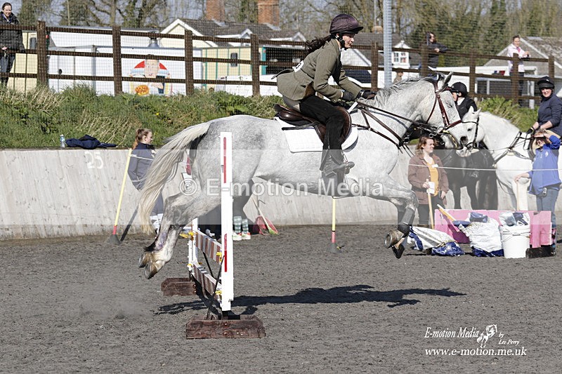 _EST0569 - Bourne Valley Riding Club Winter Showjumping 27/03/22
