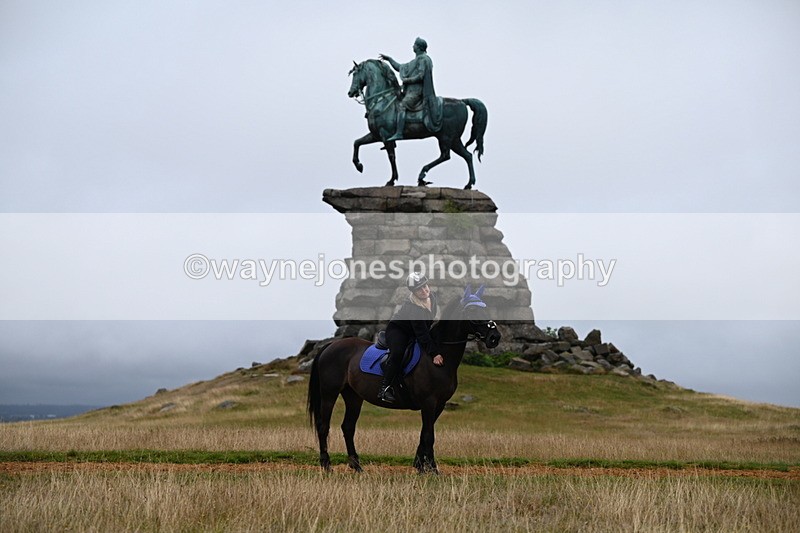 DSC_2193 - Time at Statue 12:13 to 12:32