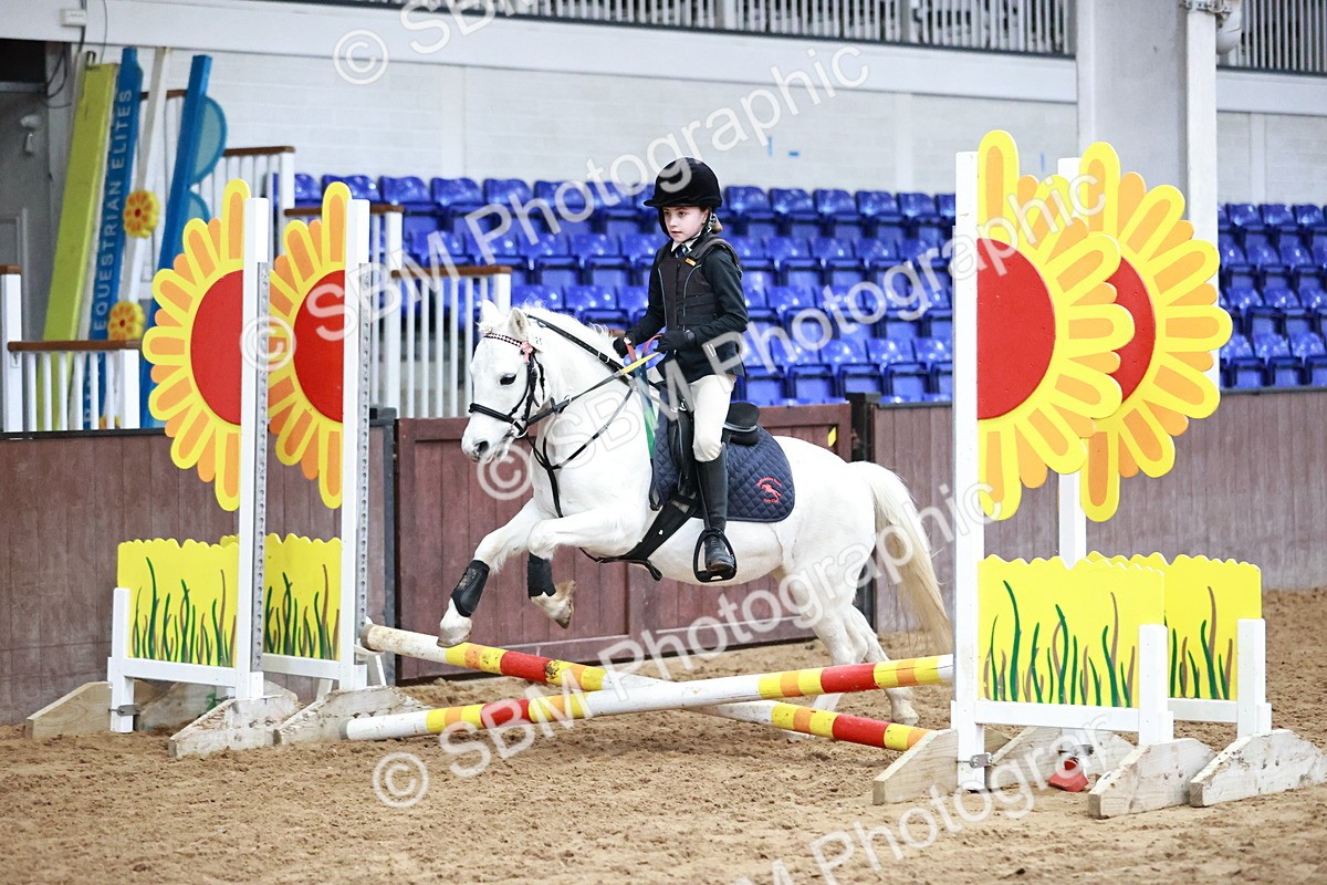 SBM_000242 - Class 1 - Cross Pole Jumping 30cm 40cm