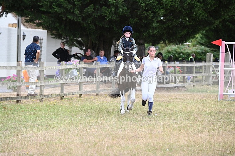 WJ6_9341 - Class 12 Minimus Jumping 45cm