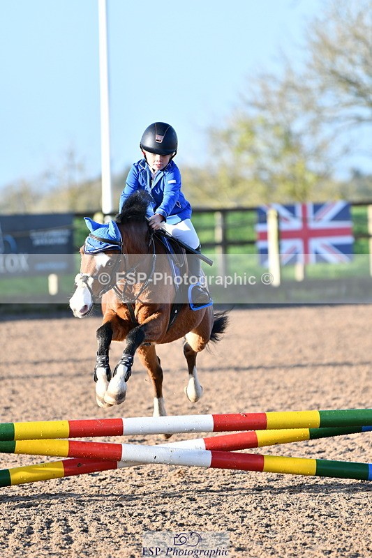 241026A-091355-00395 - SAT Cls 19 Clear Round 50cm