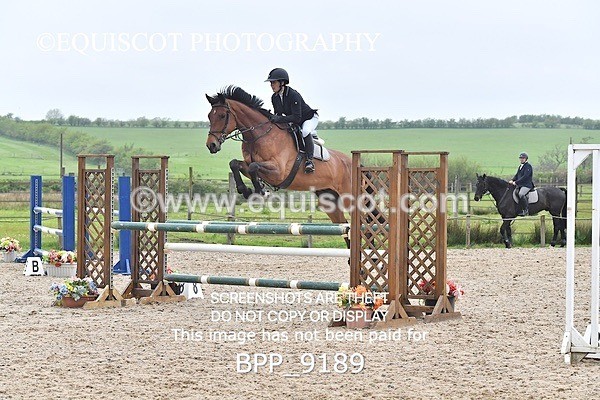 BPP_9189 - CLASS 29 SUN Veterans Show Jumping