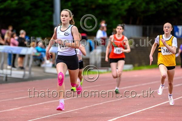 Age26 SUN-922999 - Track Female Set Two