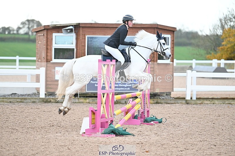 231119A-084555-04224 - Sun Cls 2 British Novice & 80cm Open