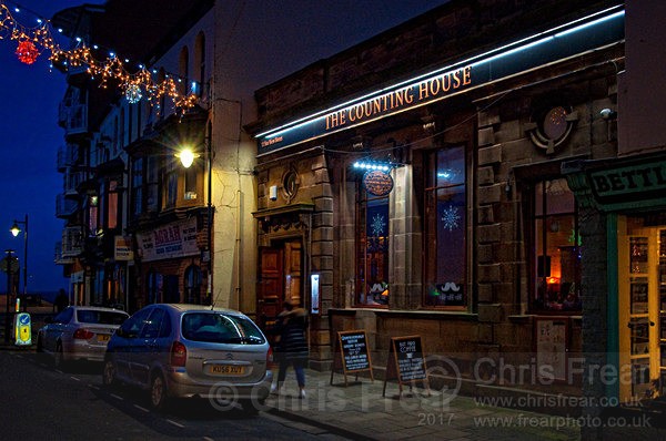 The Counting House Pub - Nocturnal Townscapes
