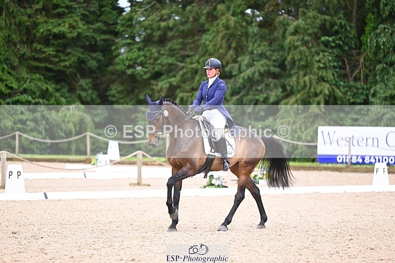 240524-114807-09032 - 521-DIVALI-Elaine_Pen