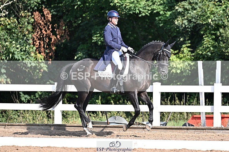 250816-101431-02379 - 046-Martyn.HumphreyIsabeau.May