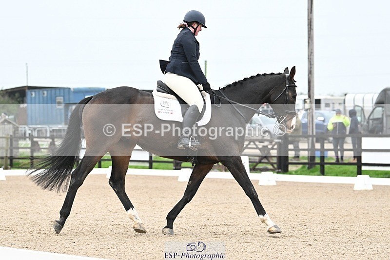 241103-100039-00244 - Intro 3 - 9.40 to 10.40