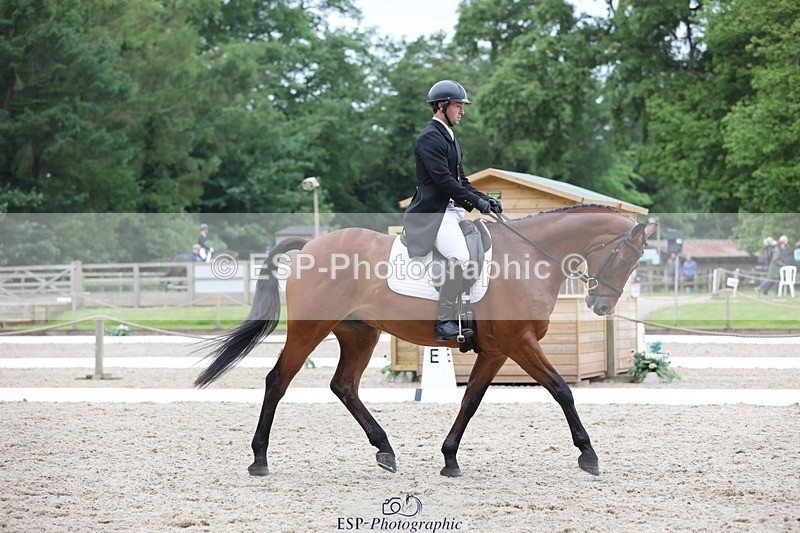 240523-172936-06147 - 324-COOMBELAND_SEMILLY-Rupert_Batting