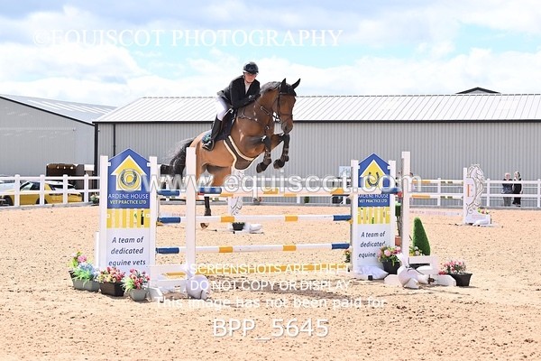BPP_5645 - CLASS 9 THURS Granite City Festival Senior 1.35m Open Championship