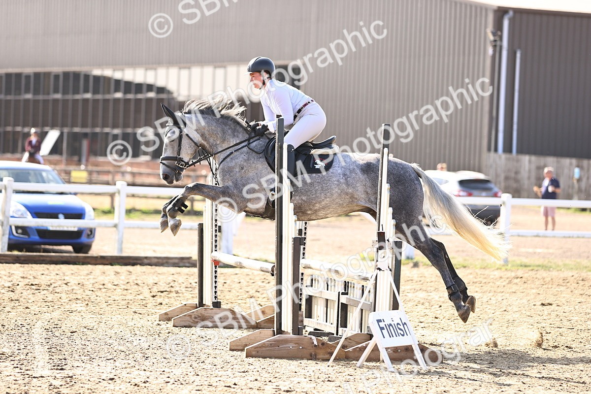 SBM_005476 - Class 8 - Clear Round