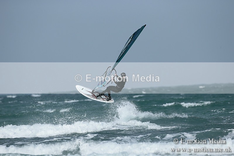 WS 020413-124 - Windsurfing