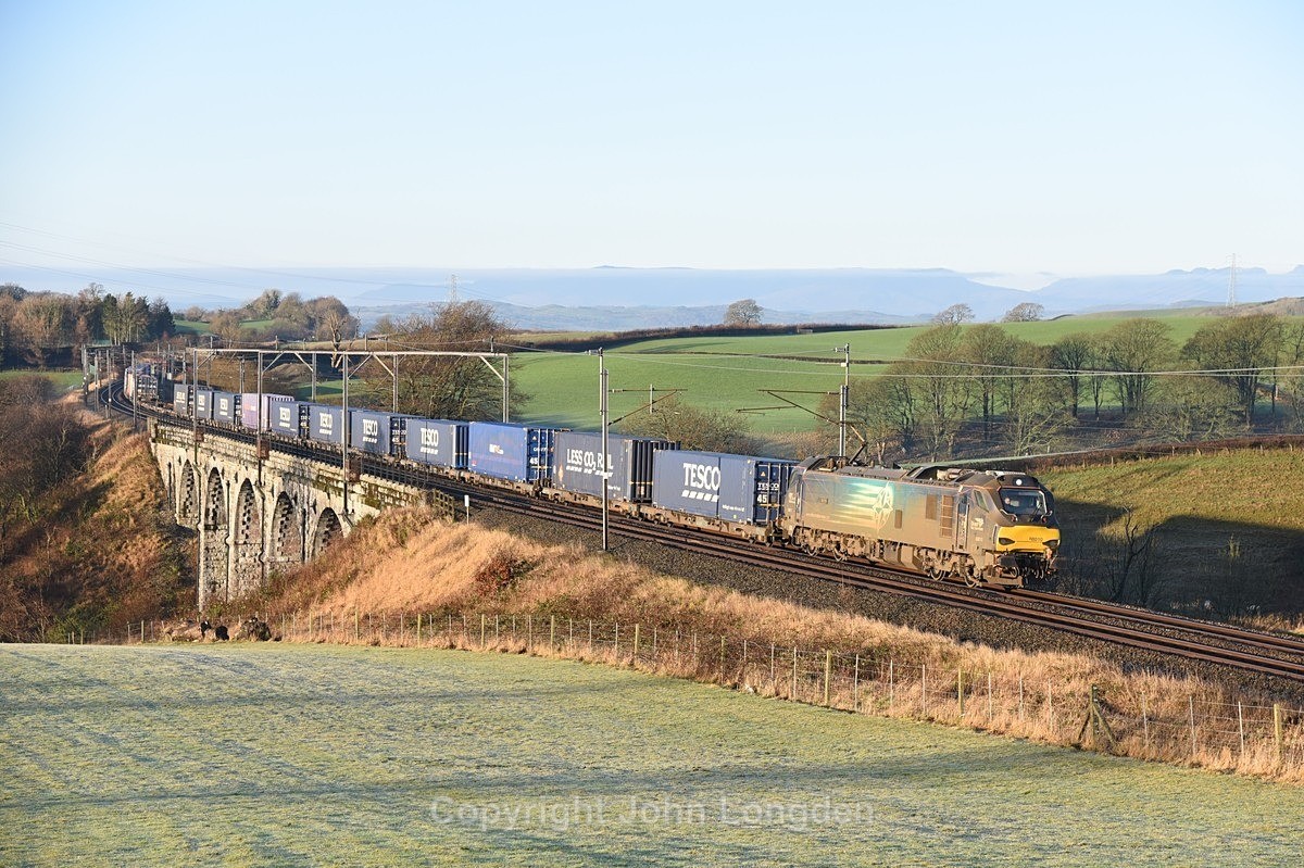 JL - 17.12.21 88010 4S43 Daventry - Mossend, Docker Viaduct - West Coast Main Line (north to south)