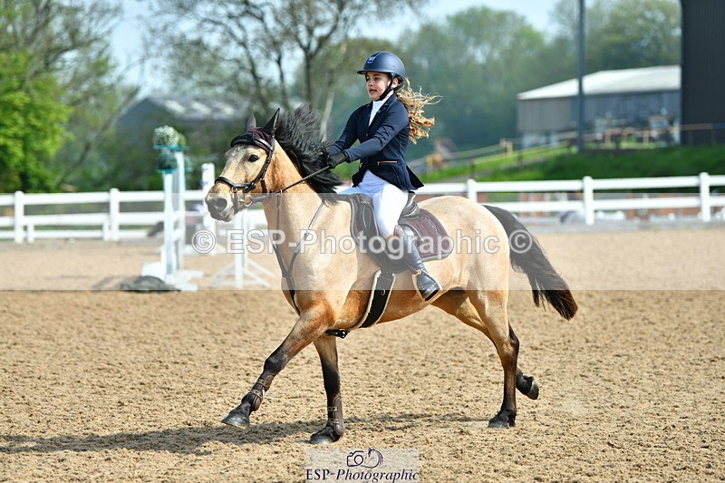 230514A-100843-02173 - Cls 22 Pony Discovery & 90cm Open