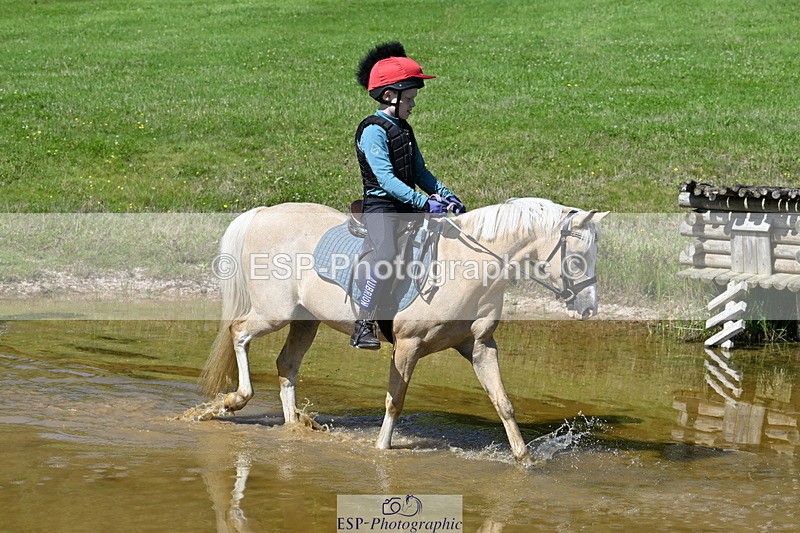 240728B-105843-00777 - Theo's Group XC