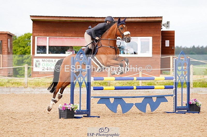 240526A-111538-07774 - Cls 26 Chard Equ 1.05m and 1.10m Grand Prix