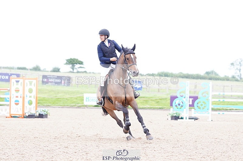 240802A-164912-05738 - Cls 19 National 1.30m Open