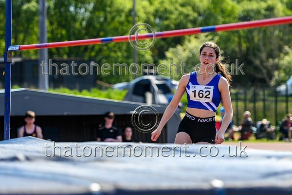 West25Sat-910692 - Field Female