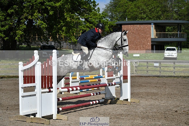 230512-102814-00527 - Cls 10 Snr 85cm Schooling