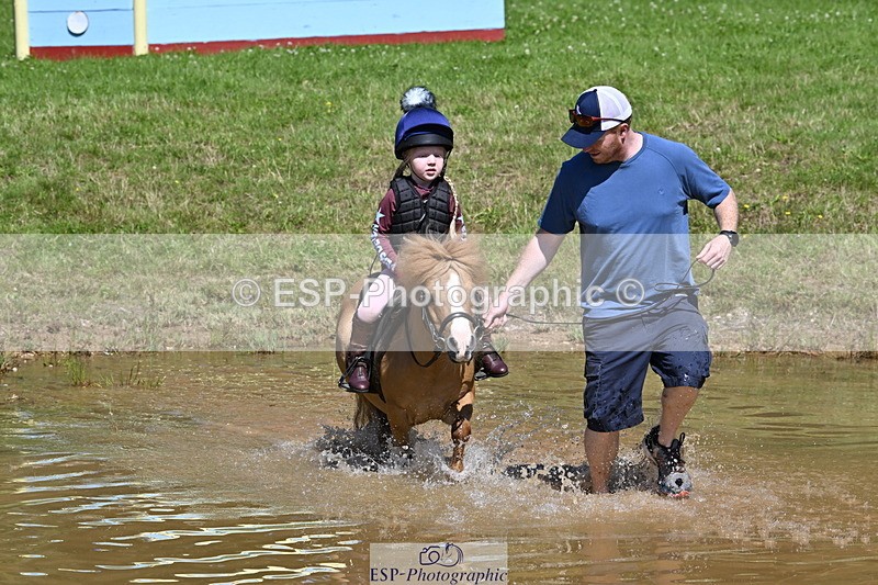 240728B-111454-01262 - Gemma's Group XC