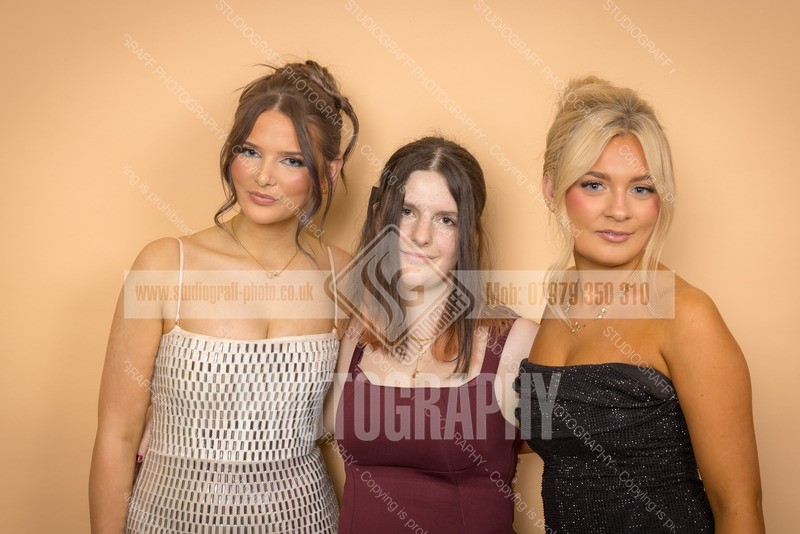 R5L1_2574 - Thurso high school 2025 - Senior prom