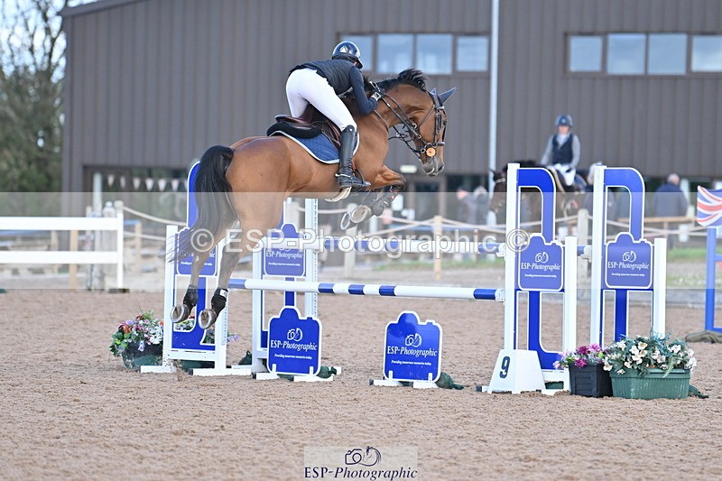 231014A-112215-04364 - Cls 18 Newcomers & 1.10m Open