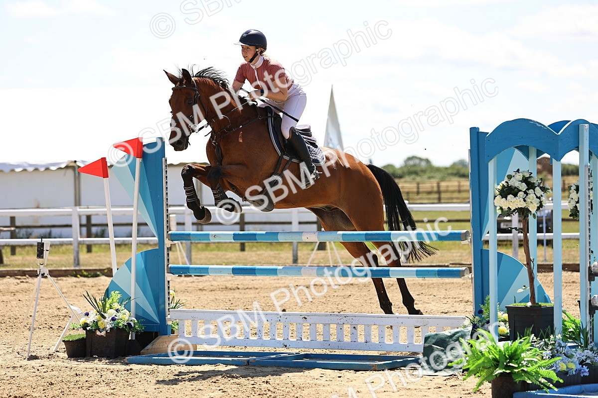 SBM_014518 - Class 15 - Senior Newcomers - 1.10m Open