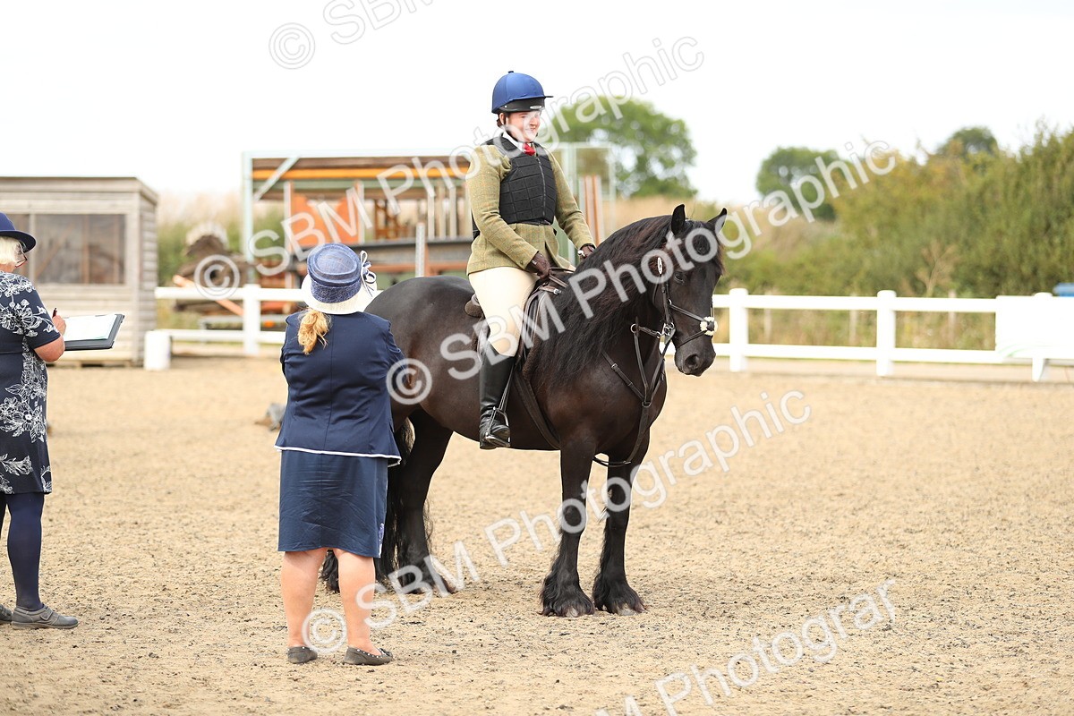 SBM_05592 - Class 48a Style & Performance 70cm (15-19)