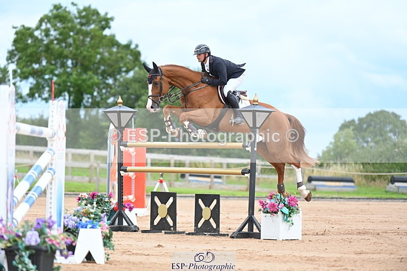 230721A-152427-07211 - Cls 10, 2 Star Big 1.45m Start to break