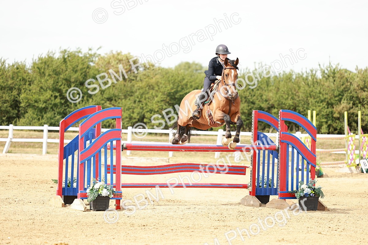 SBM_008219 - Class 4 - Senior Foxhunter - 1.20m Open
