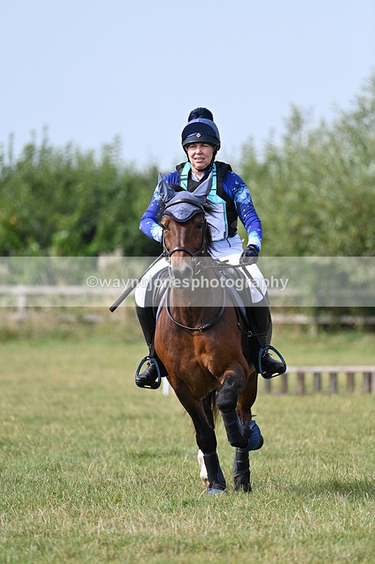 WJ7_6128 - 40cm XC Time 10:57 to 11:30
