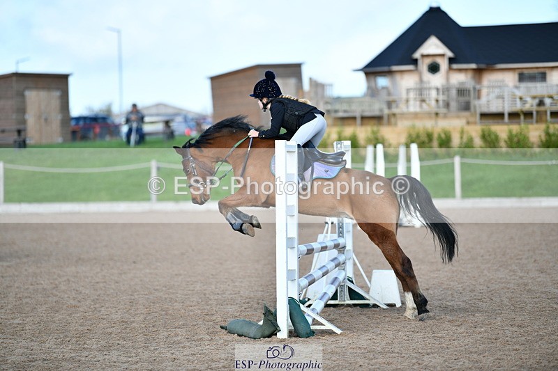 241026A-131218-01463 - SAT Cls 30 Stepping Stones 128+138