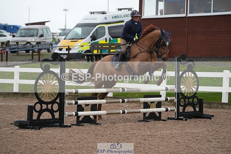 251109-083008-03012 - Cls 15 British Novice and 90cm Open