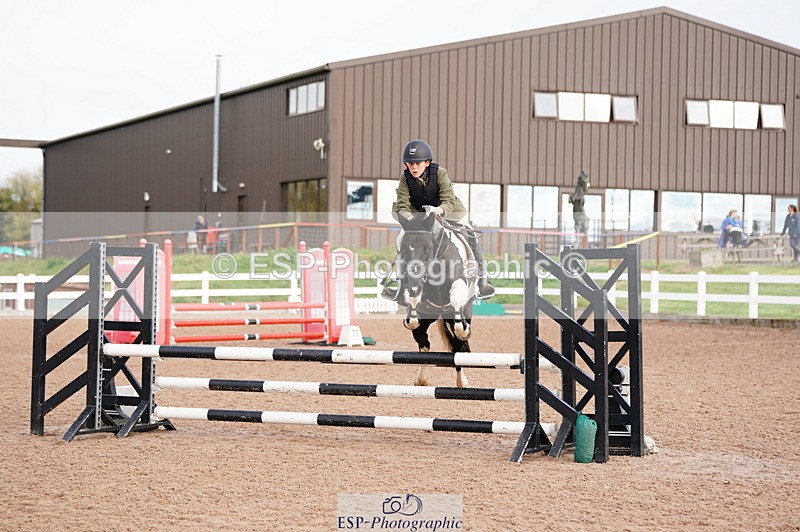 241027A-101930-02062 - SUN Cls 4 Pony British Novice and 80cm