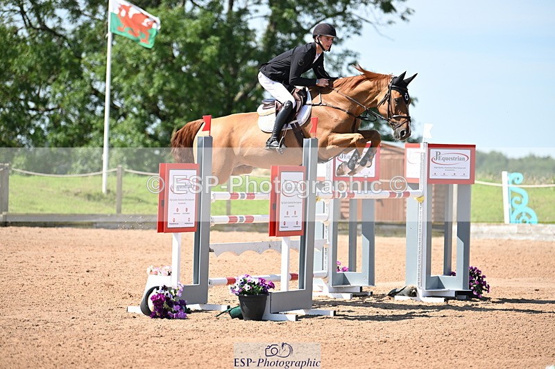 240718A-111630-04726 - Cls 1, 3 Star Small Tour 1.35m