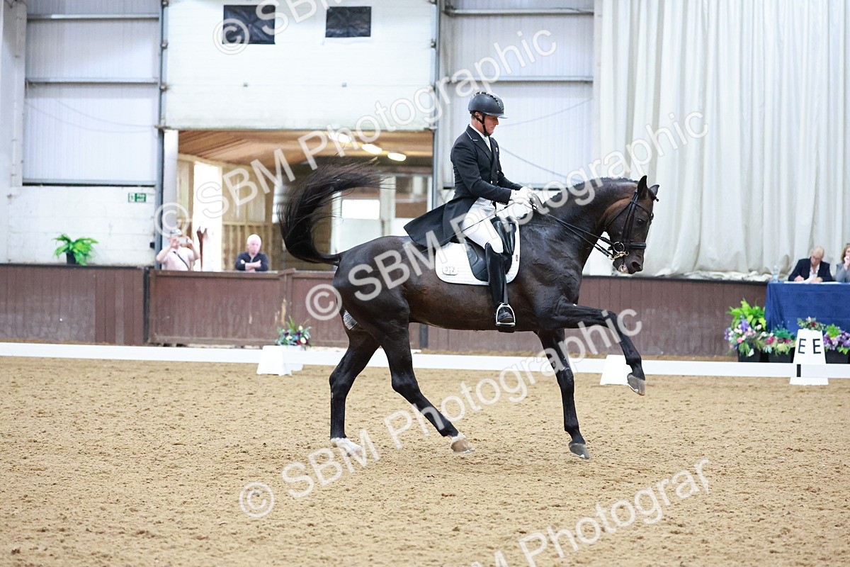 SBM_021472 - Class 14 - FEI Grand Prix - 17.40-18.34