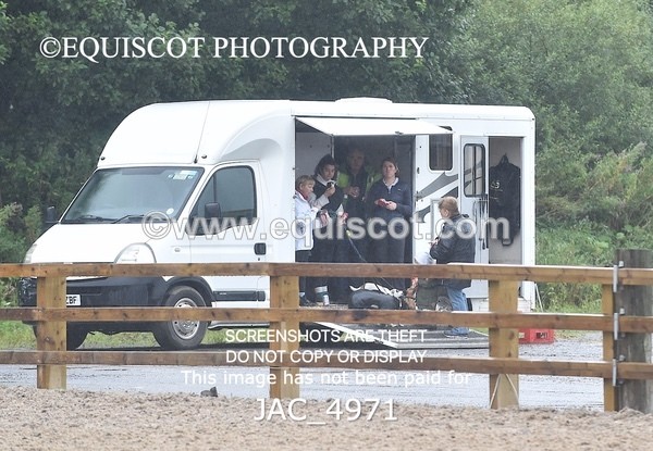 JAC_4971 - CLASS 16 SUN Senior Newcomers/ 1.10m Open