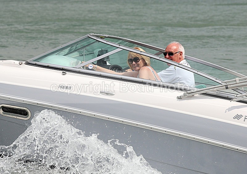 140601 TRENDY FOUR WINNS H260 WT7A3442 - Motorboats - Open