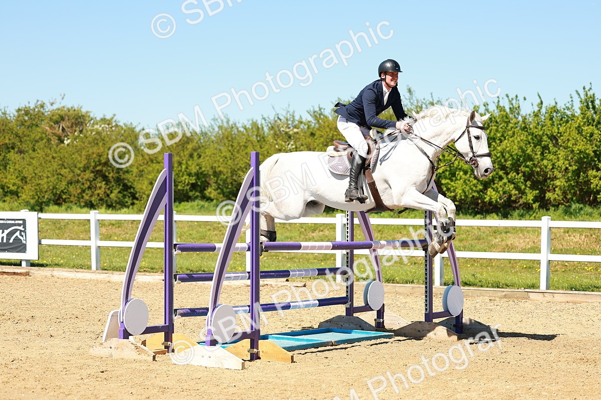 SBM_001420 - Class 4 - Senior Newcomers 1.10m