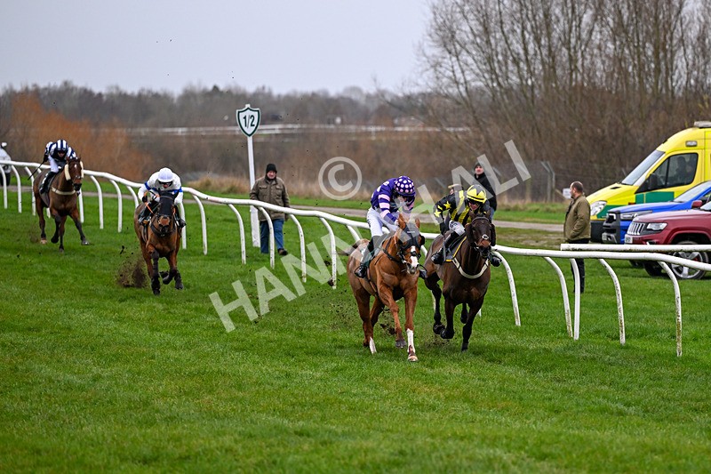 281225-Race 1-Couldbeaweapon-9917 - Race 1