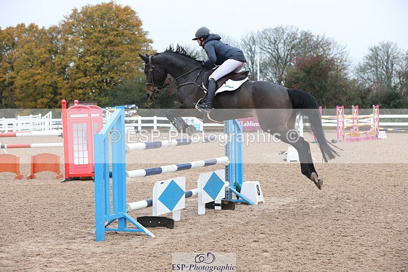 231112A-131612-04366 - Cls 20 Newcomers & 1.10m Open